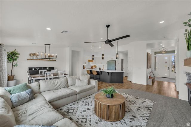 2112 E HONEYCOMB DR, St. George, UT 84790