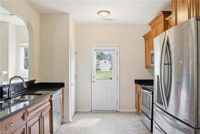 5003 Clifton ST, Chesapeake, VA 23321