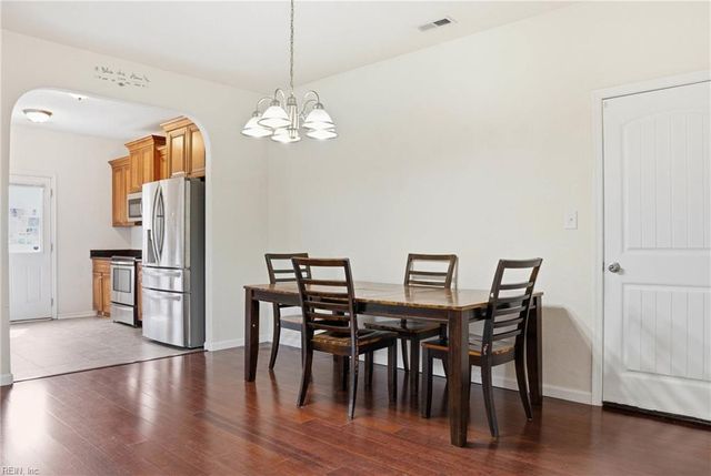 5003 Clifton ST, Chesapeake, VA 23321