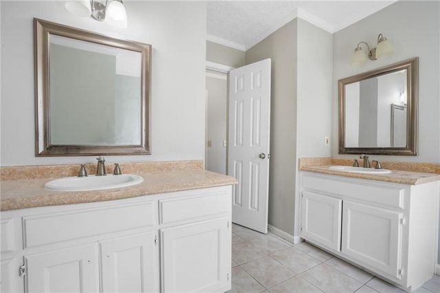 458 Stonebridge Court, Stone Mountain, GA 30083