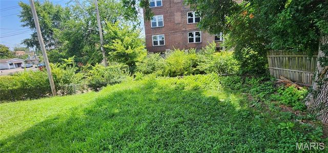 5314 Vernon Avenue, St Louis, MO 63112