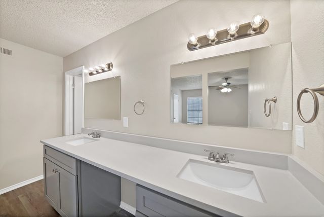 501 Justice Street, Cedar Hill, TX 75104