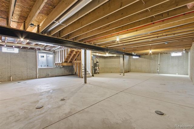 23708 Lexington Avenue, Eastpointe, MI 48021