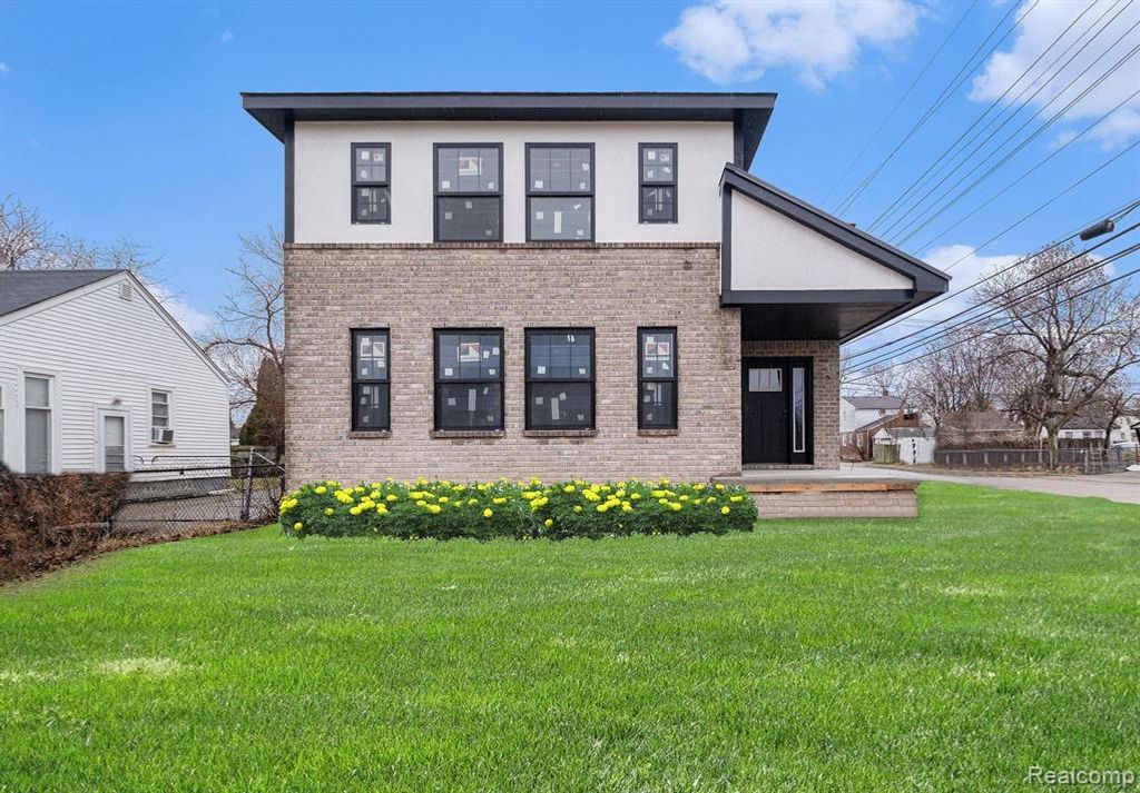 23708 Lexington Avenue, Eastpointe, MI 48021