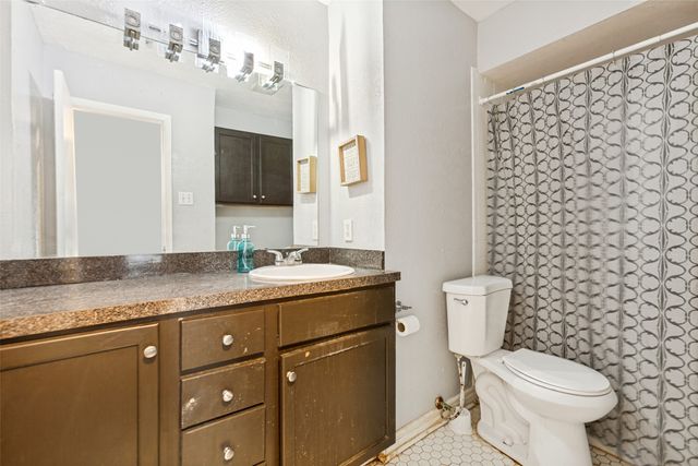 13899 Brookgreen Drive, Dallas, TX 75240