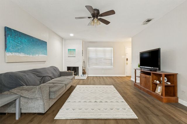 13899 Brookgreen Drive, Dallas, TX 75240