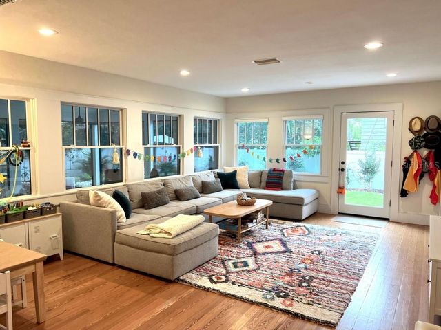 553 SCOTLAND STREET, Dunedin, FL 34698