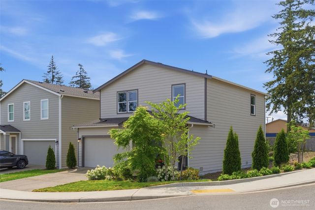 4220 SE Elijah Court, Port Orchard, WA 98366