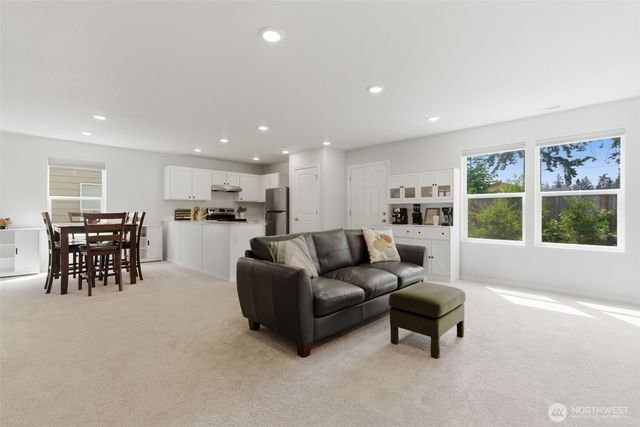 4220 SE Elijah Court, Port Orchard, WA 98366