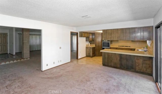 15490 Mondamon, Apple Valley, CA 92307