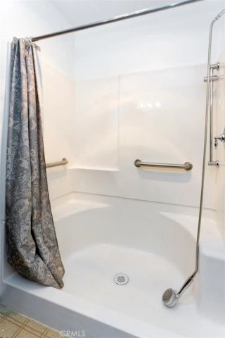 15490 Mondamon, Apple Valley, CA 92307