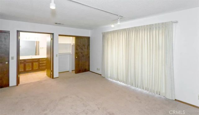 15490 Mondamon, Apple Valley, CA 92307