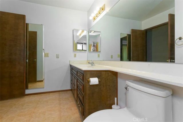 15490 Mondamon, Apple Valley, CA 92307