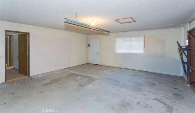 15490 Mondamon, Apple Valley, CA 92307