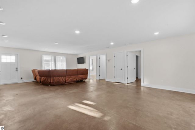 577 Grouse Drive SW, Kalkaska, MI 49646