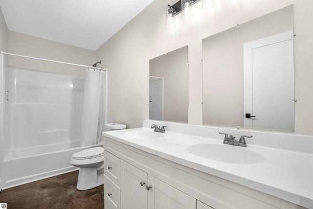 577 Grouse Drive SW, Kalkaska, MI 49646