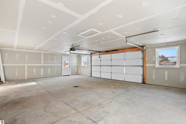 577 Grouse Drive SW, Kalkaska, MI 49646