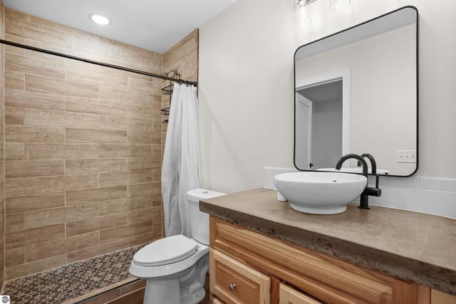 577 Grouse Drive SW, Kalkaska, MI 49646