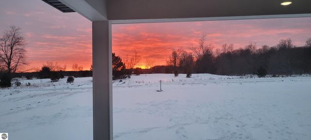 577 Grouse Drive SW, Kalkaska, MI 49646