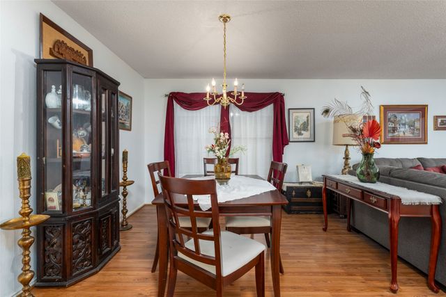 4333 Meadowknoll Drive, Fort Worth, TX 76123