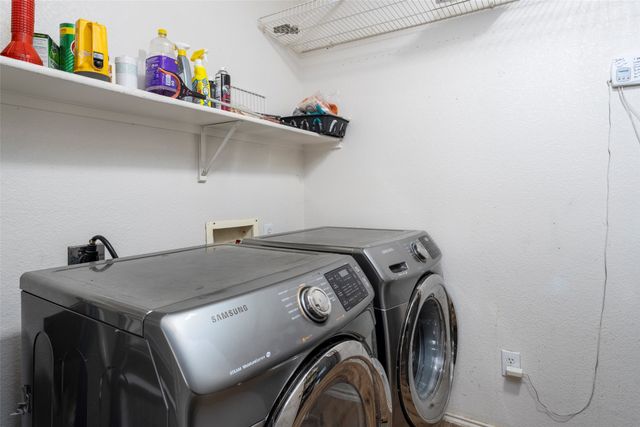 4333 Meadowknoll Drive, Fort Worth, TX 76123