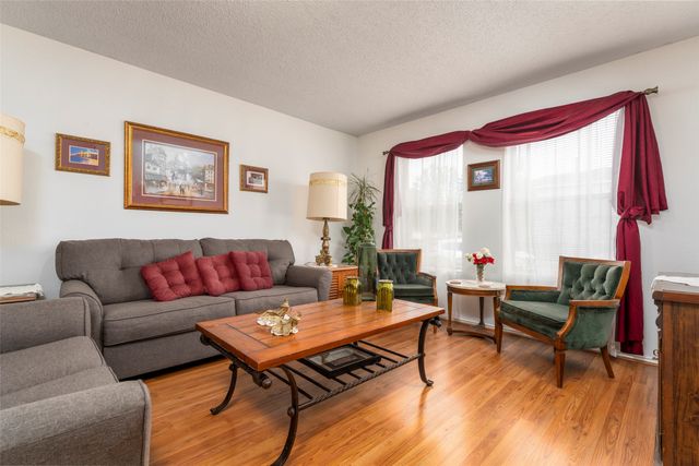 4333 Meadowknoll Drive, Fort Worth, TX 76123