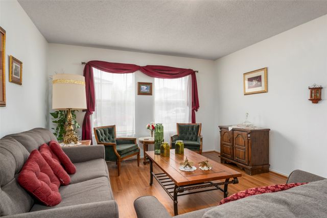 4333 Meadowknoll Drive, Fort Worth, TX 76123