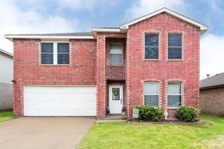 4333 Meadowknoll Drive, Fort Worth, TX 76123