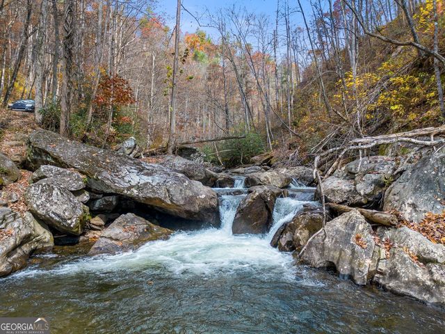 205 Briarwood Lane, Clayton, GA 30525