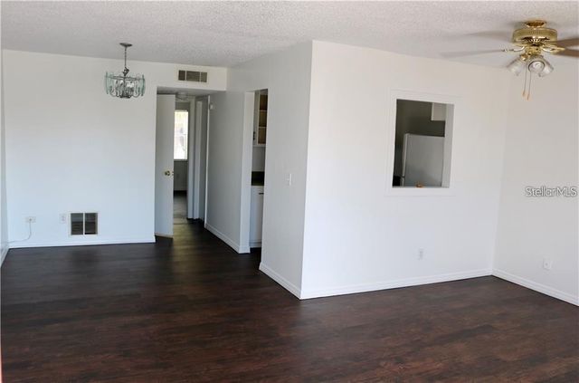 9101 W HILLSBOROUGH AVENUE I207, Tampa, FL 33615