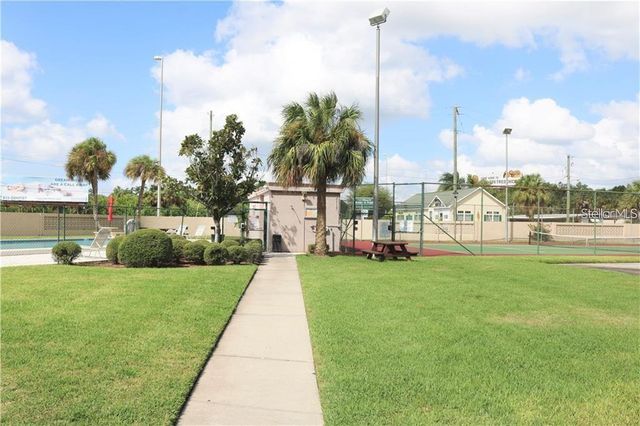 9101 W HILLSBOROUGH AVENUE I207, Tampa, FL 33615
