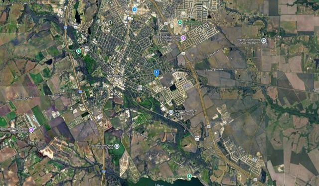 212 Peters Street, Waxahachie, TX 75165