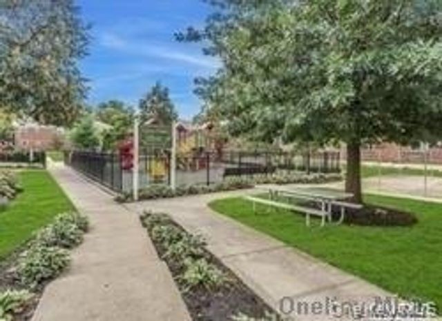 74-43 260 Street 2, Glen Oaks, NY 11004