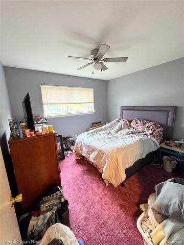 25888 Carl Street, Roseville, MI 48066