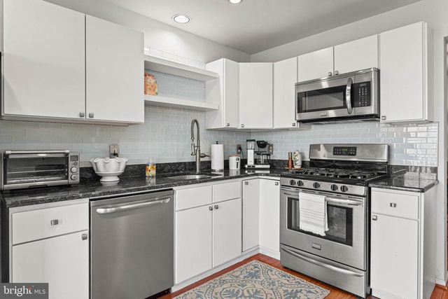 160 LEMONTON WAY, Wayne, PA 19087