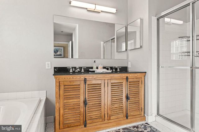 160 LEMONTON WAY, Wayne, PA 19087