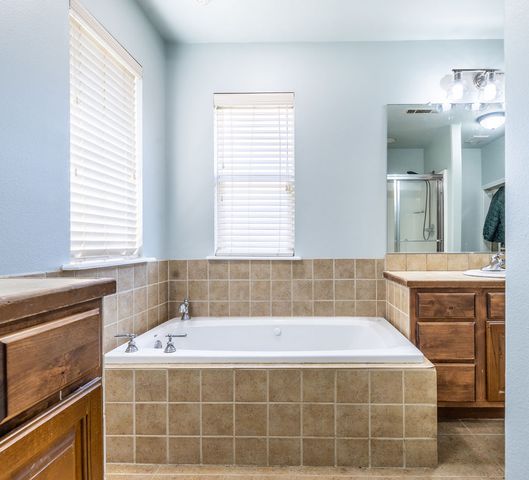 800 Custer Street, Prairie Grove, AR 72753