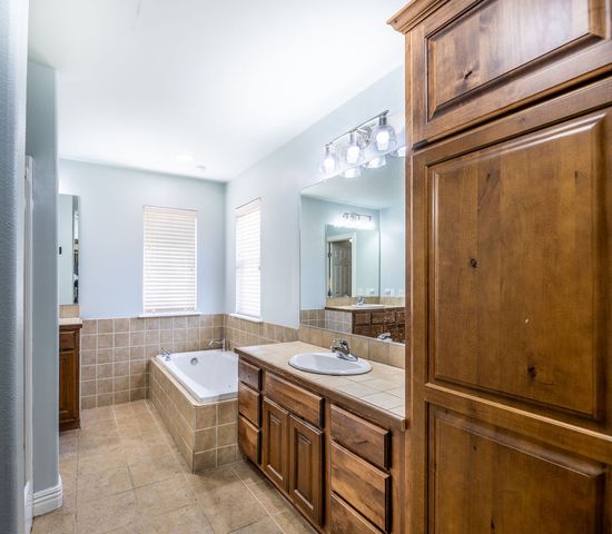 800 Custer Street, Prairie Grove, AR 72753