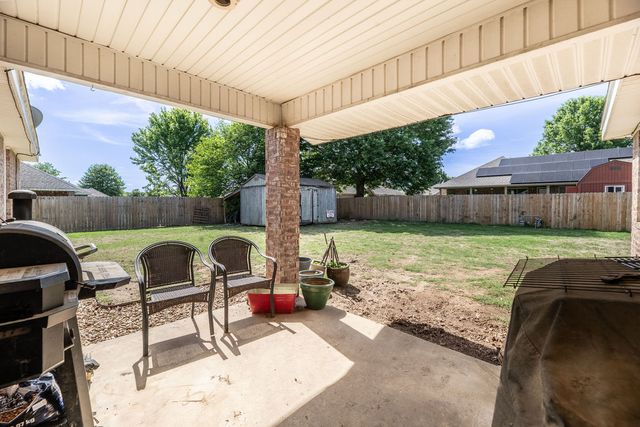 800 Custer Street, Prairie Grove, AR 72753