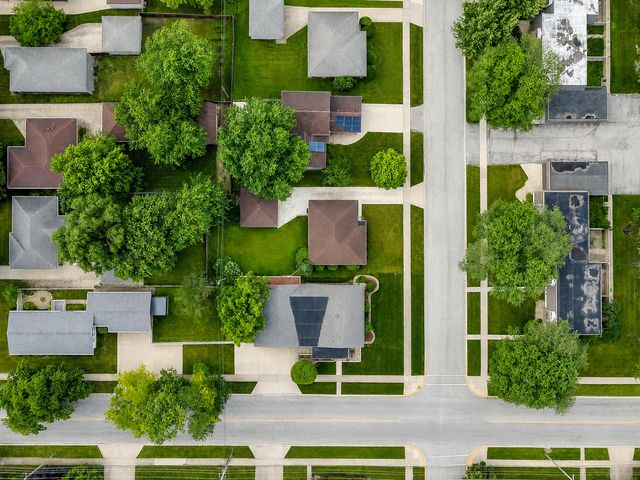 8040 Jefferson Avenue, Munster, IN 46321
