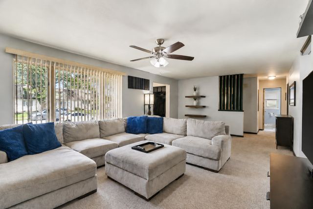 8040 Jefferson Avenue, Munster, IN 46321