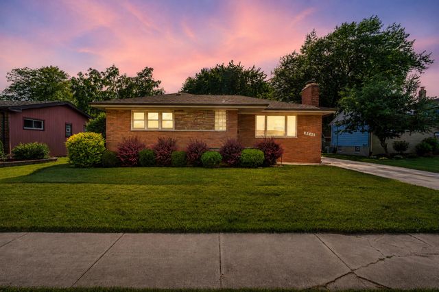 8040 Jefferson Avenue, Munster, IN 46321
