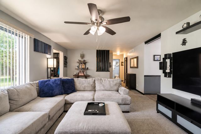 8040 Jefferson Avenue, Munster, IN 46321