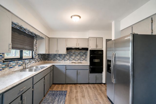 8040 Jefferson Avenue, Munster, IN 46321
