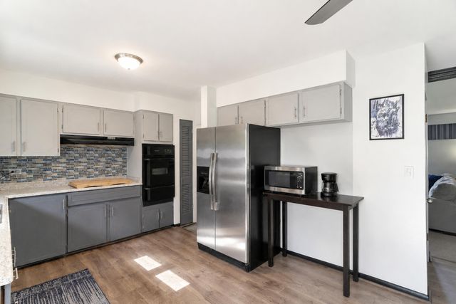 8040 Jefferson Avenue, Munster, IN 46321