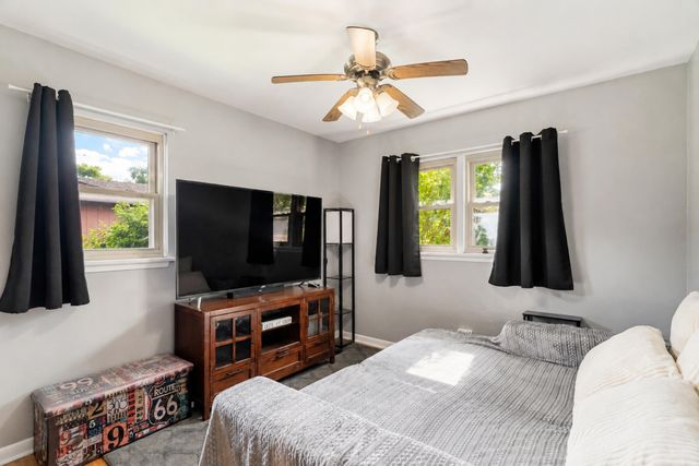 8040 Jefferson Avenue, Munster, IN 46321