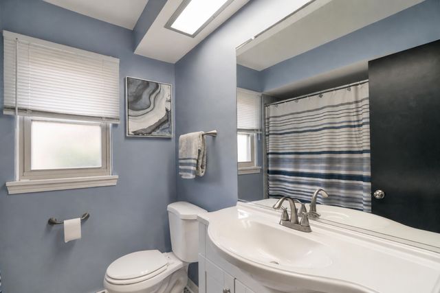 8040 Jefferson Avenue, Munster, IN 46321