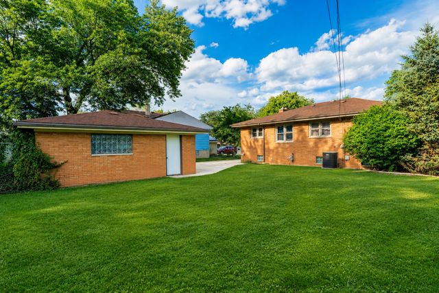 8040 Jefferson Avenue, Munster, IN 46321