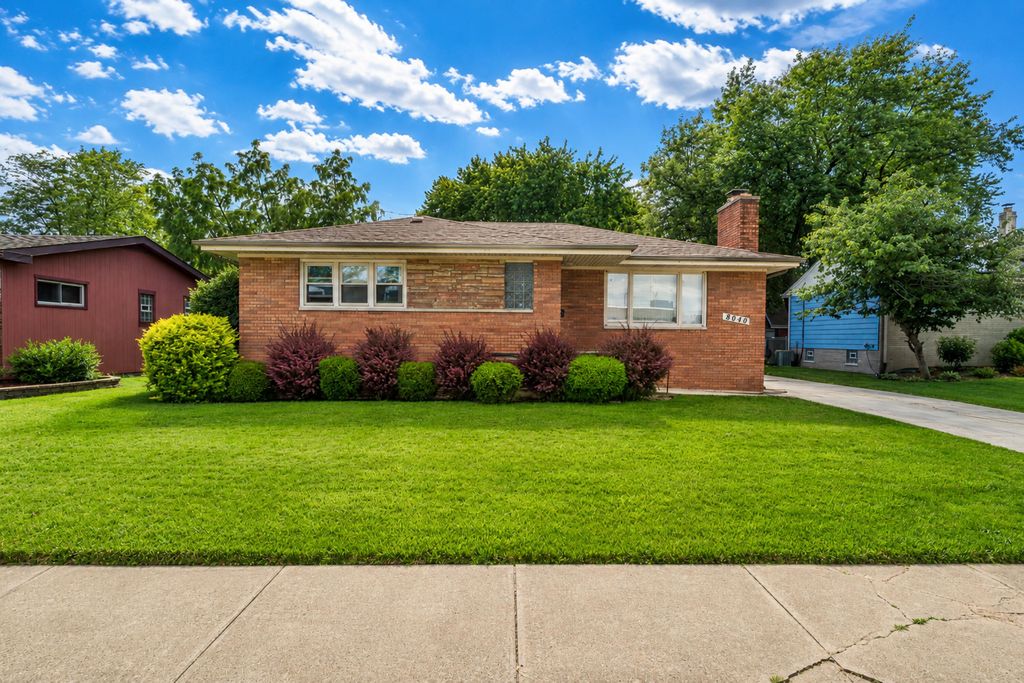 8040 Jefferson Avenue, Munster, IN 46321