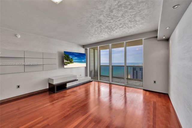 1830 S Ocean Dr 2705, Hallandale Beach, FL 33009